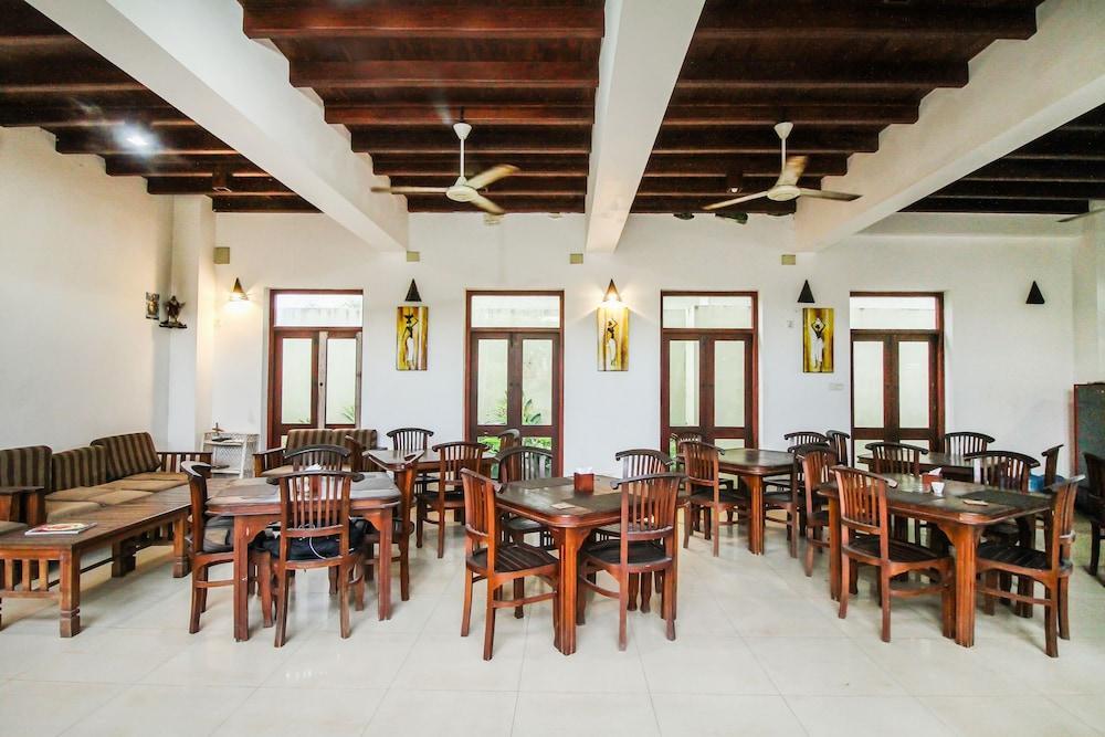 Ceylonica Beach Hotel 尼甘布 外观 照片